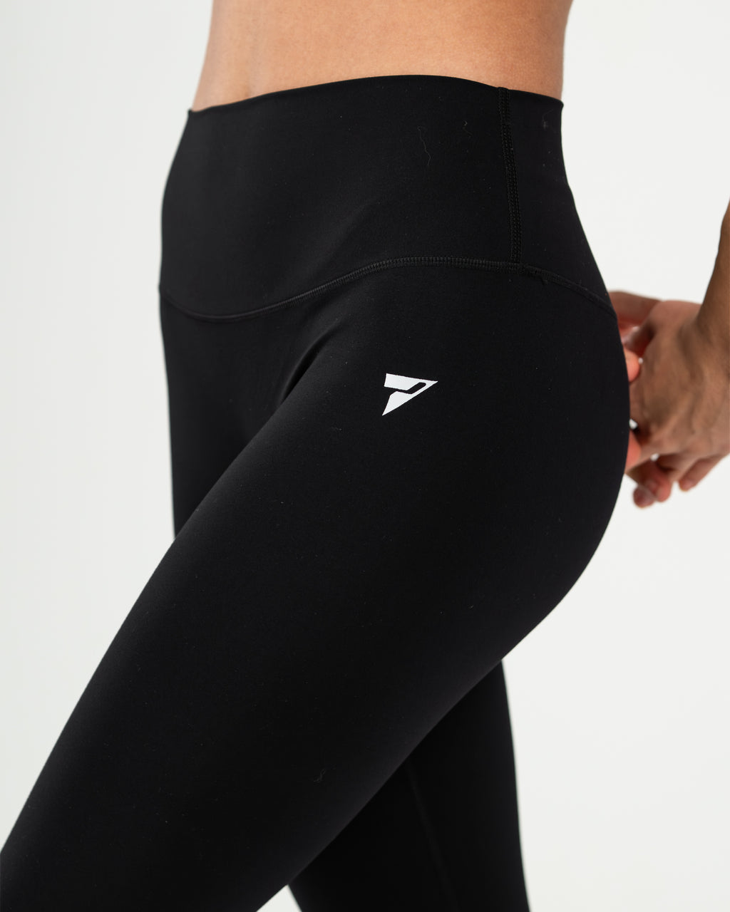 AIMER - Black Leggings